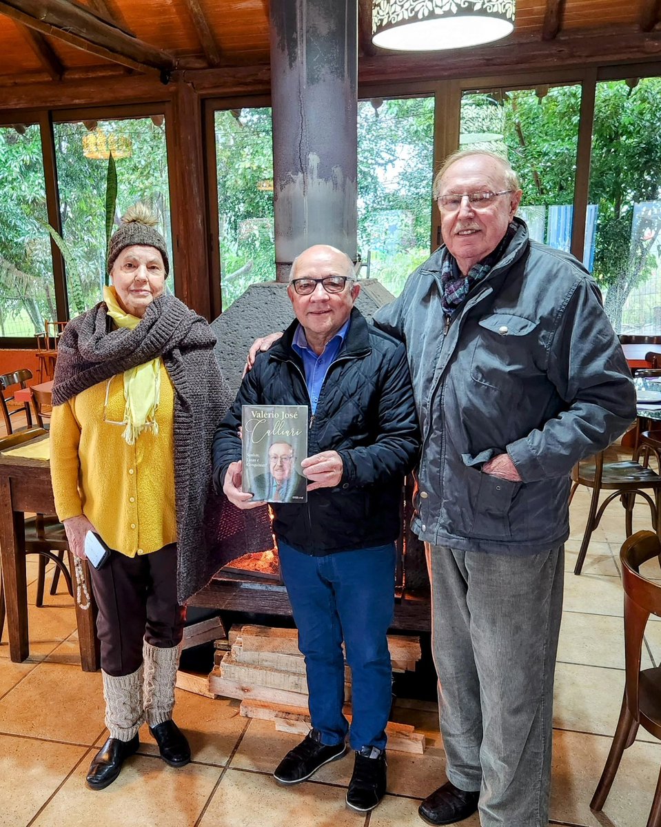 mcardosorgs's tweet photo. Hoje quero homenagear o ex-prefeito Valério José Calliari, um líder visionário que dedicou sua vida ao serviço público e à comunidade. Como vice-prefeito e prefeito de Salvador do Sul-RS e posteriormente prefeito de Barão-RS em dois mandatos..Parabéns pelo seu trabalho. https://t.co/F6apy0QDDU