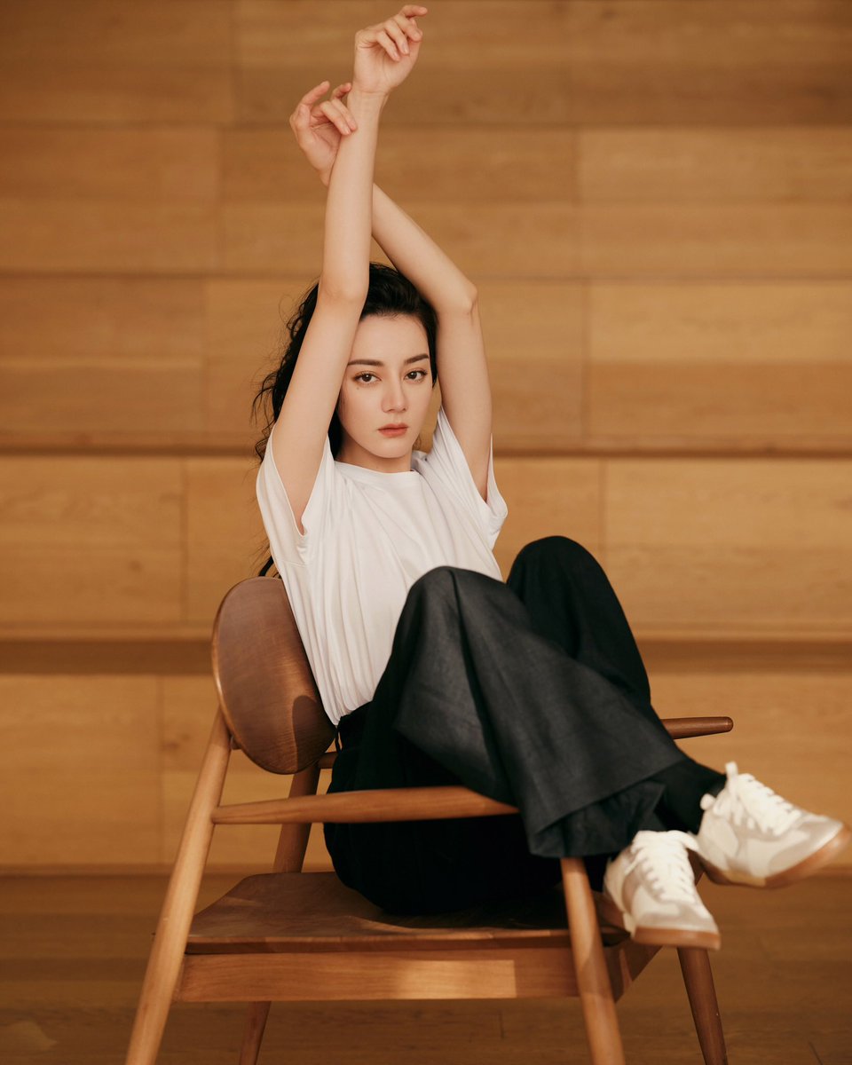 #Dilireba’s studio shares new photoshoot

#迪丽热巴 #dilraba