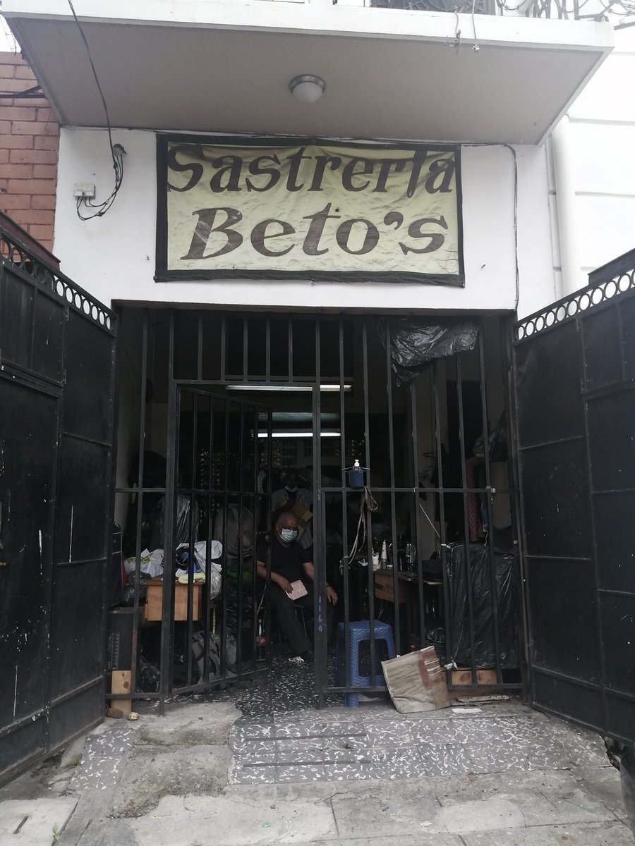 _laveroblanco's tweet photo. No me canso de promocionar los más de 40 años de experiencia en sastrería de mi papi. 

Gracias a quienes lo han apoyado y han ido a hacerse sus cositas donde él. 

Hay que seguir apoyando lo nuestro, en especial cuando es mi papá ♥️🤗

Búsquenlo, calle San Antonio Abad #2237 https://t.co/c3TBZPJ5Re