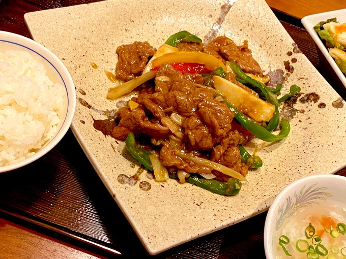 特製じゃない方の青椒肉絲 