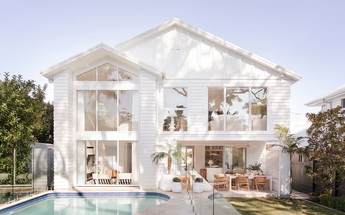 mepatcs's tweet image. &quot; Three Birds Dream Home &quot; บ้าน2ชั้น  สไตล์ Coastal Cool🤍 
ที่มา : instagram.com/mepat_cs/
#MepatCS #แบบบ้าน #แบบบ้านสวยๆ #แบบบ้านมินิมอล #interior #home #HouseOfTheDragon