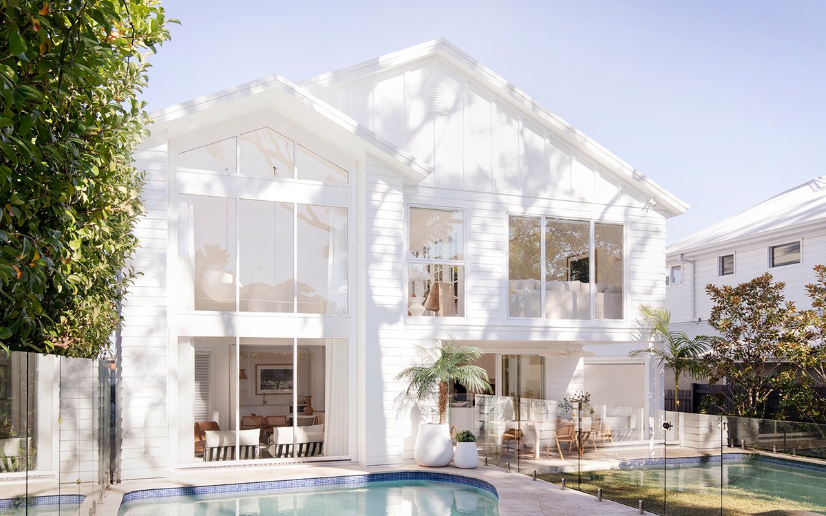 mepatcs's tweet image. &quot; Three Birds Dream Home &quot; บ้าน2ชั้น  สไตล์ Coastal Cool🤍 
ที่มา : instagram.com/mepat_cs/
#MepatCS #แบบบ้าน #แบบบ้านสวยๆ #แบบบ้านมินิมอล #interior #home #HouseOfTheDragon