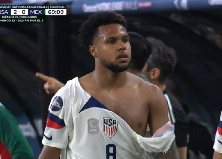 orlando_central's tweet photo. Weston McKennie just had his "you don't know where im from dog" moment #USMNT #USAvMEX https://t.co/wrQAYkYYh6