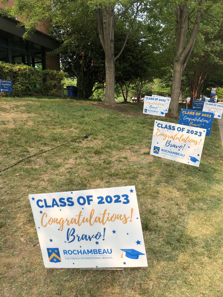 Félicitations aux bacheliers 2023 du <a href="/LyceeRochambeau/">Rochambeau</a> de #WashingtonDC ! 💯% de réussite et de très belles admissions dans des établissements d'excellence en 🇫🇷, aux 🇺🇸, au 🇨🇦, au 🇬🇧 et ailleurs en 🇪🇺 et dans le 🌍. Tous nos voeux vous accompagnent ! 
<a href="/aefeinfo/">AEFE</a> #Graduation2023