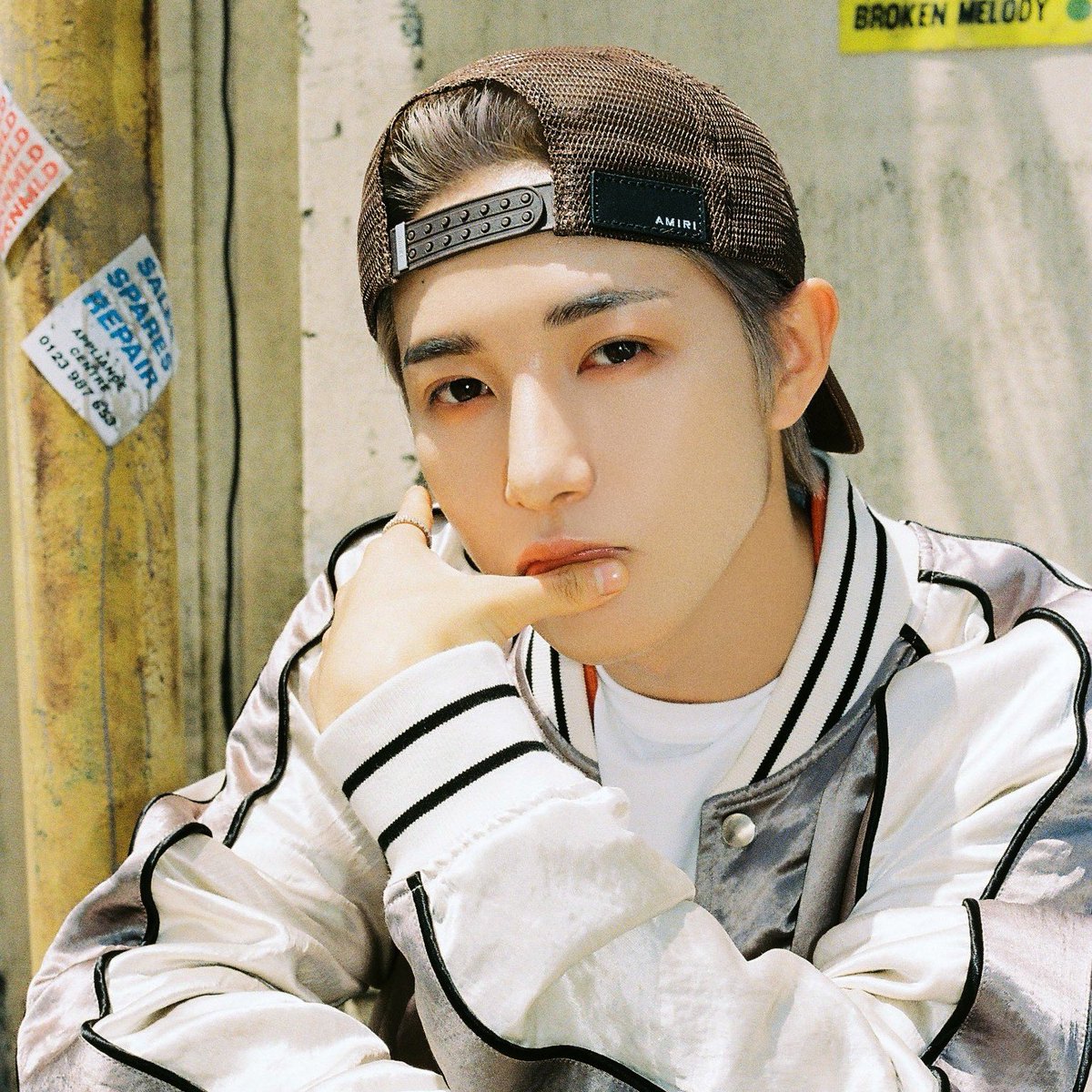 RJSHLOOK's tweet image. broken melodies and allergy ✧⁠◝⁠(⁠⁰⁠▿⁠⁰⁠)⁠◜⁠✧