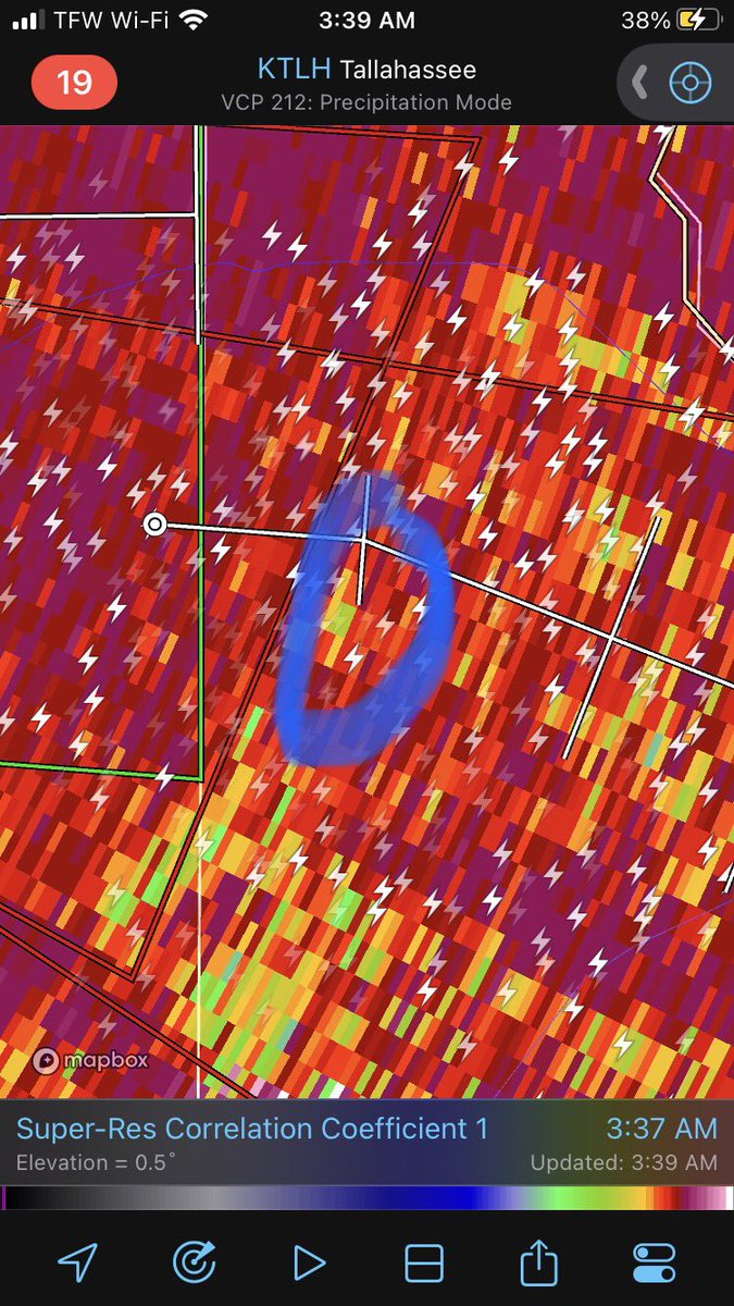 Likely tornado OTG west of #Mayo Florida seek shelter if you’re in the area. Localized outbreak underway  #flwx #wxtwitter #tornadowarning