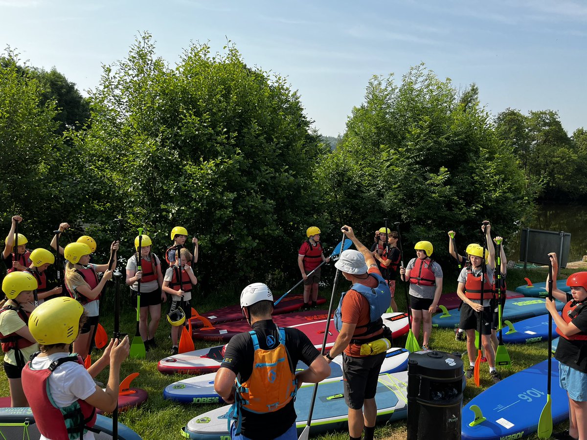 Last day of the <a href="/winterfoldhs/">Winterfold School</a> year 8 Brecons trip. Instructions for SUP being given….. let’s see who was listening? 🏄