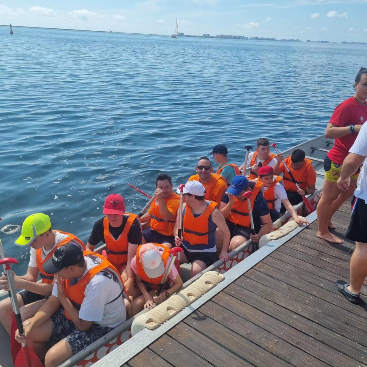 iestarraga's tweet photo. En el aula abierta hemos vuelto a disfrutar de un paseo por el Mar Menor gracias a la invitación de nuestros compañeros de Aidemar. https://t.co/IDeoBzP3H4