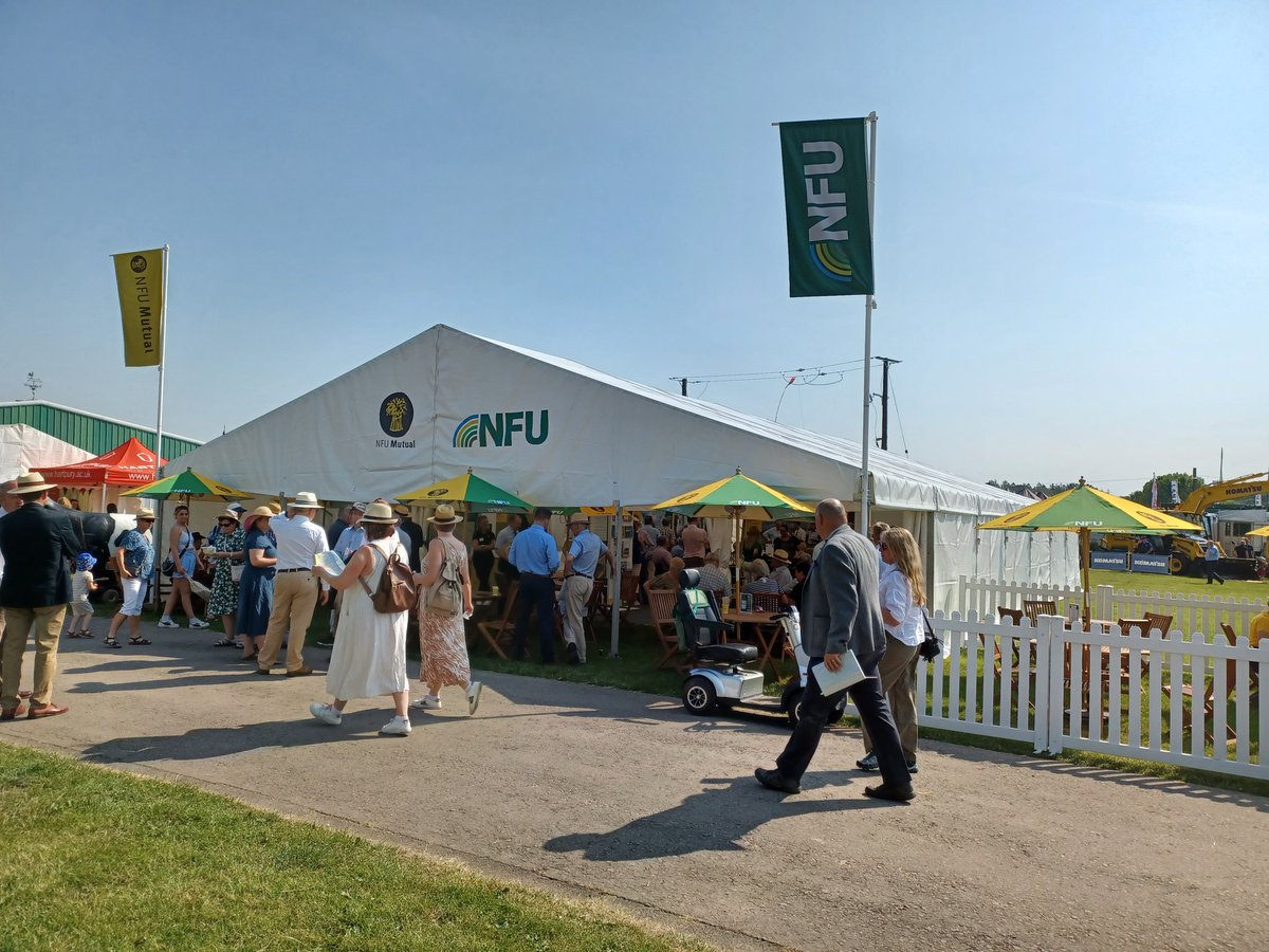 Looking forward to a busy day @3countiesshows. @Minette_Batters due to speak shortly and a packed programme through the day - not to mention tea and cake!