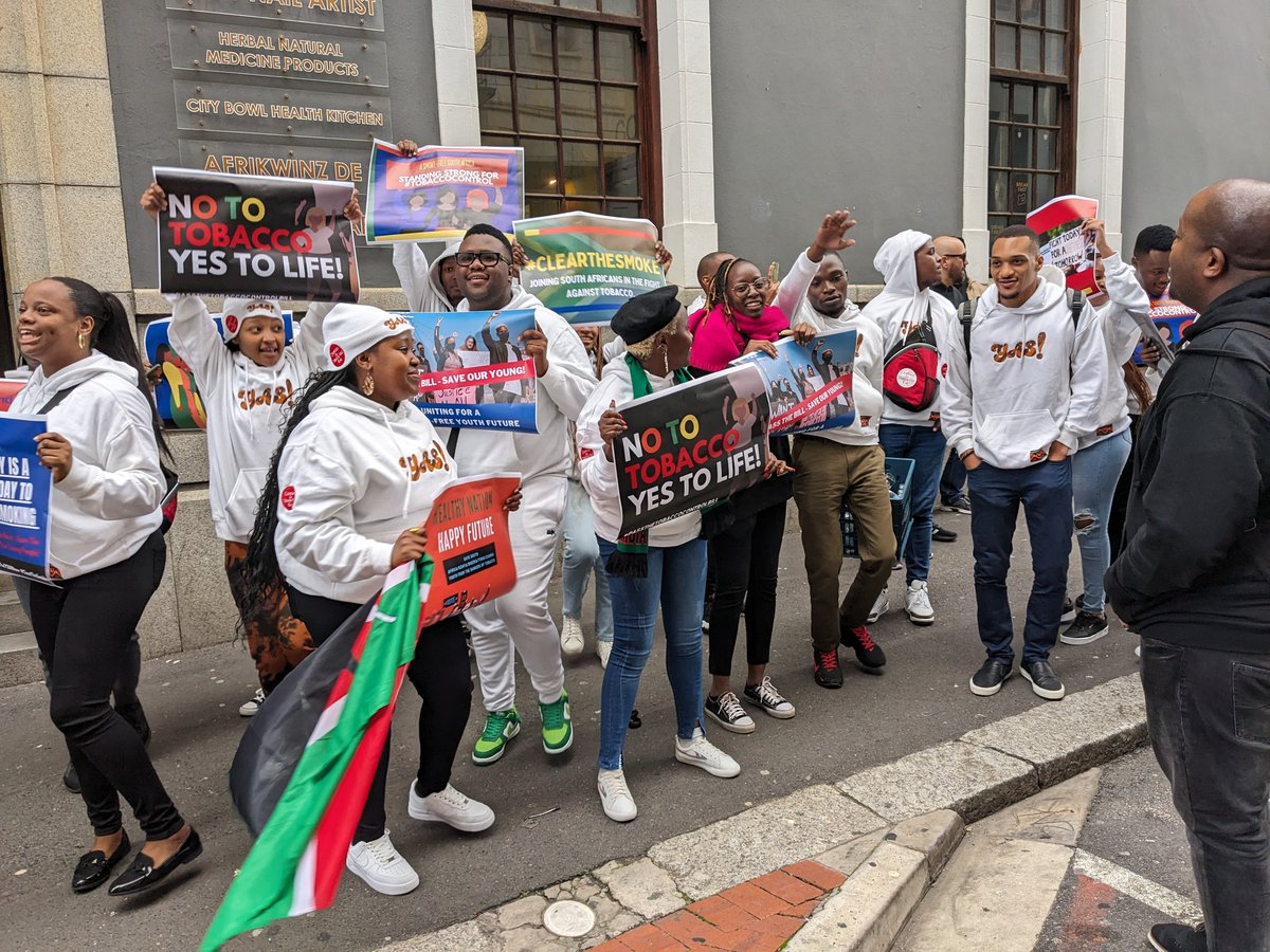 AfricaNoTobacco's tweet photo. Day 4 #AYAS2023
Passionate young tobacco control advocates from across Africa marched in solidarity to the parliament, amplifying their support for the passage of the TC bill in #SouthAfrica.
Together, we are making a difference! πͺππ #TobaccoControl
#AfricaNoTobacco https://t.co/6JllEcKywb