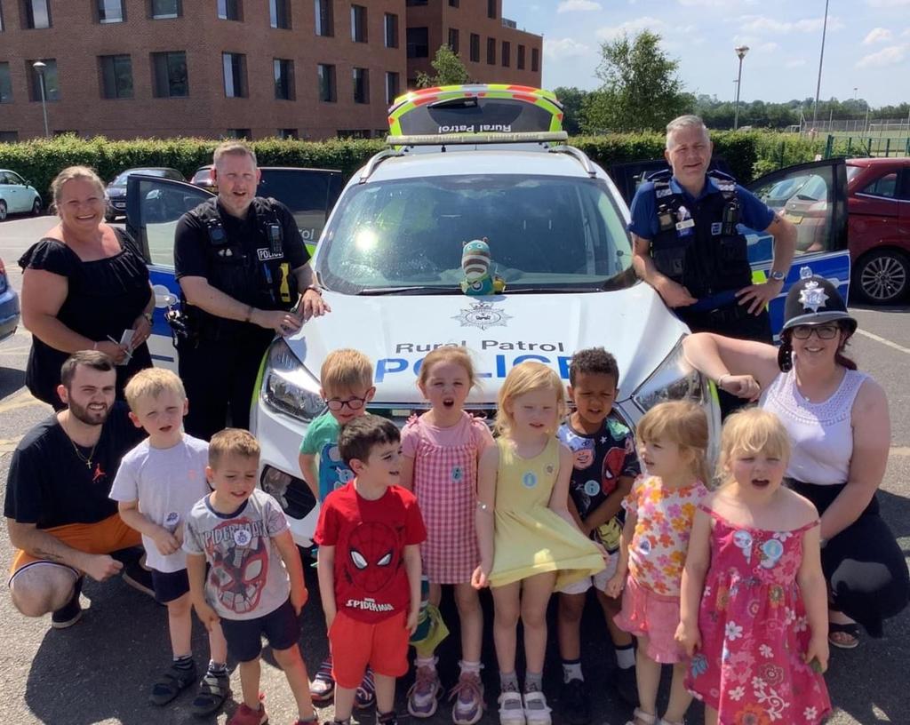 PoliceSudbury's tweet photo. @SuffolkPolice #PCSOSKEGGS👮🏻&amp; #PCMOORE👮🏻 visited @BrightHorizons Great Cornard yesterday. We met the children &amp; a very important mascot 'Candy Floss' (Sitting on bonnet🚔)who helps the children be reminded to #KeepSafe. Candy &amp; all the children received their own police badge👍 https://t.co/gEJUwzQyWh