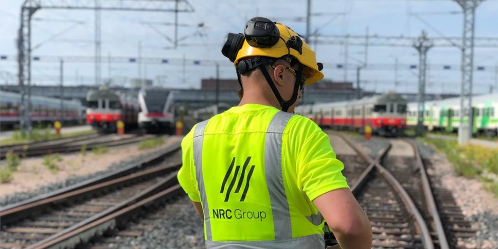 NRC_Finland's tweet photo. 🙌 Meillä on hienoja uutisia: NRC Group Finland on voittanut kilpailutuksen Pohjanmaan radan kunnossapidosta! Noin 14,3 miljoonan arvoinen sopimuskausi alkaa marraskuussa 2023 ja jatkuu lokakuuhun 2026 saakka. Lue lisää: https://t.co/x0uyQG8THb #NRCGroup #raideinfra @vaylafi https://t.co/tYOjwjmtWC
