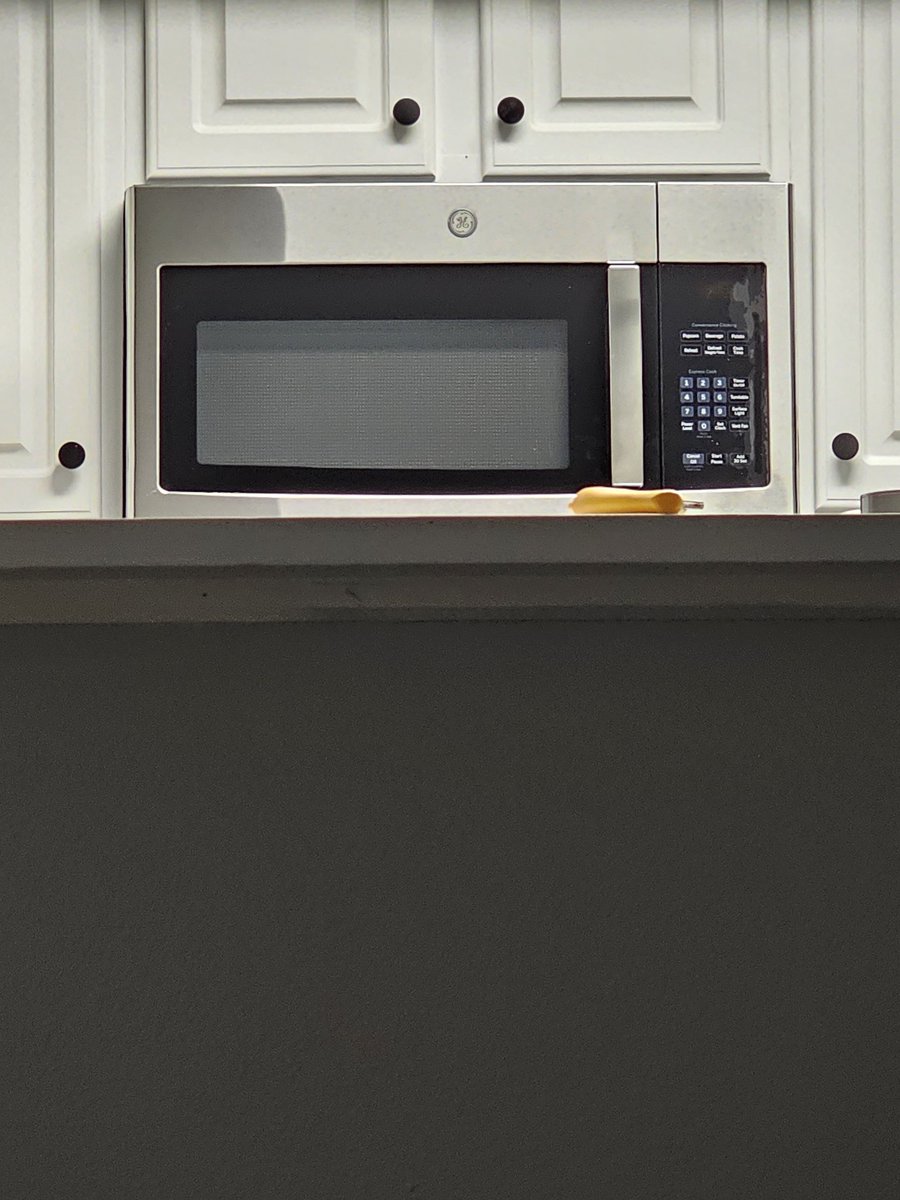 theHarried's tweet photo. Why is this mofo microwave happy #nshit...   why TF you so happy!!  Rent all up I'm my ass but you happy as shit... TF..]] https://t.co/uhGF7oHTWJ