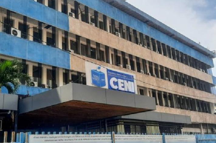 CredoDimbu's tweet photo. #Rdc: impossibles élections à la date constitutionnelle: Le gouvernement est au rouge, affirme la Commission africaine pour la supervision des élections (CASE) qui dit avoir été alertée sur le flou persistant dans le financement des élections en République démocratique du Congo. https://t.co/RhTRn69X7n