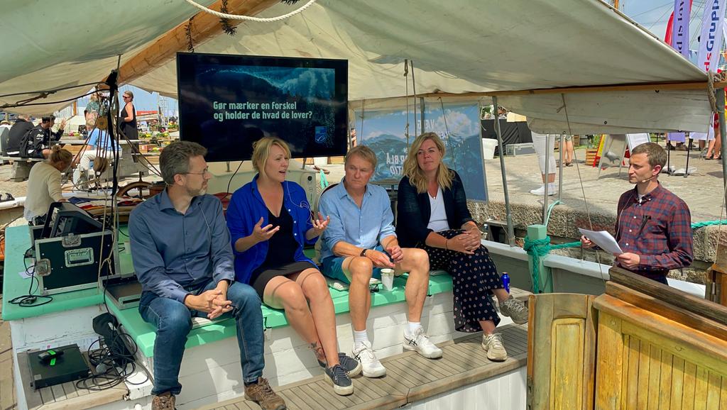 Linnéa Engström (@linneaengstrom) on Twitter photo Den här veckan deltar jag med <a href="/MSCDanmark/">MSC i Danmark</a> på #folkemøde #Bornholm. Igår debatterade vi om miljömärkningar håller vad de lovar med <a href="/coopdanmark/">Coop Danmark</a> @fairtradedanmark #dkpol Den här veckan deltar jag med <a href="/MSCDanmark/">MSC i Danmark</a> på #folkemøde #Bornholm. Igår debatterade vi om miljömärkningar håller vad de lovar med <a href="/coopdanmark/">Coop Danmark</a> @fairtradedanmark #dkpol