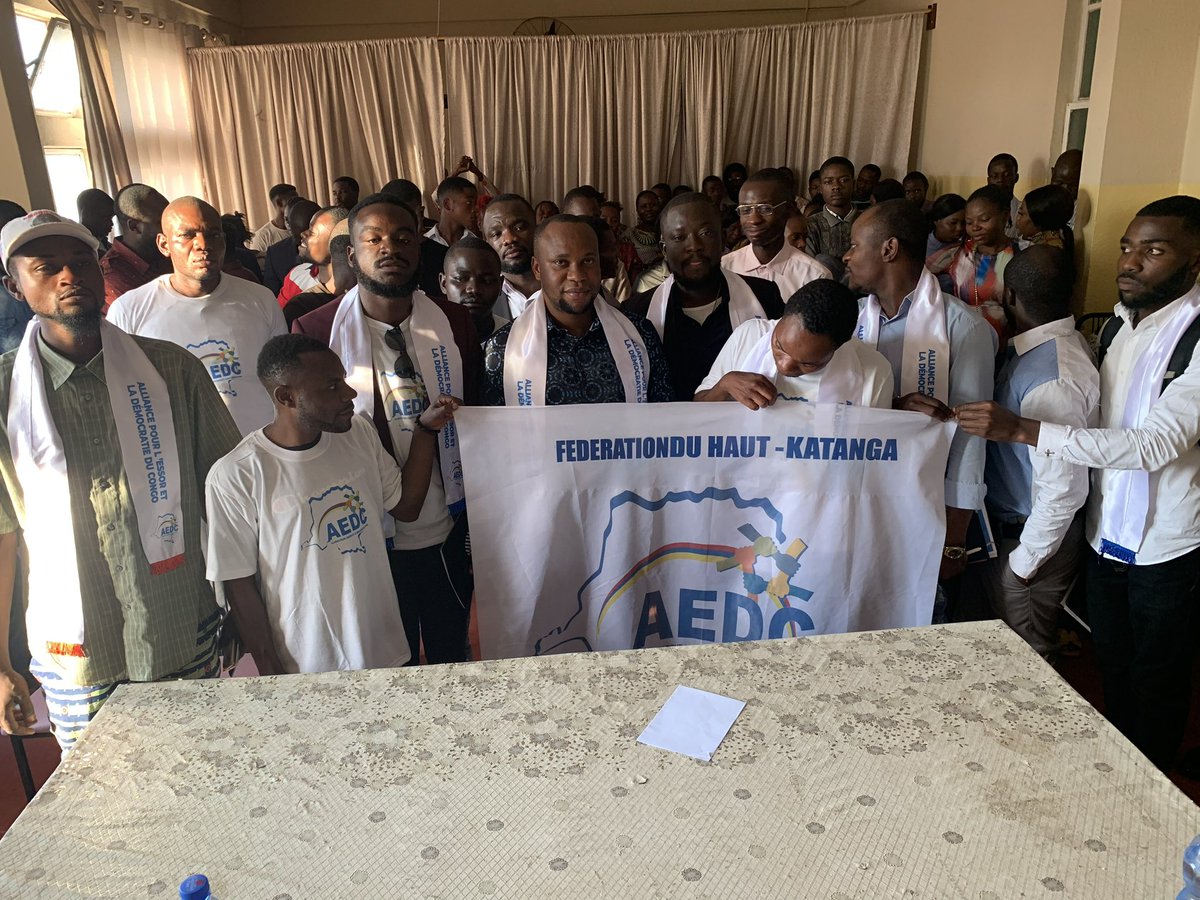 ChristianBasem1's tweet photo. Nous avons été honoré lors de notre passage à Lubumbashi où nous avons échangé avec les membres de notre cher parti politique Alliance pour l’Essor et la Démocratie du Congo, AEDC. D’importantes résolutions en sont sorties afin de faire de faire face aux prochaines élections. https://t.co/itLtYzYBZl