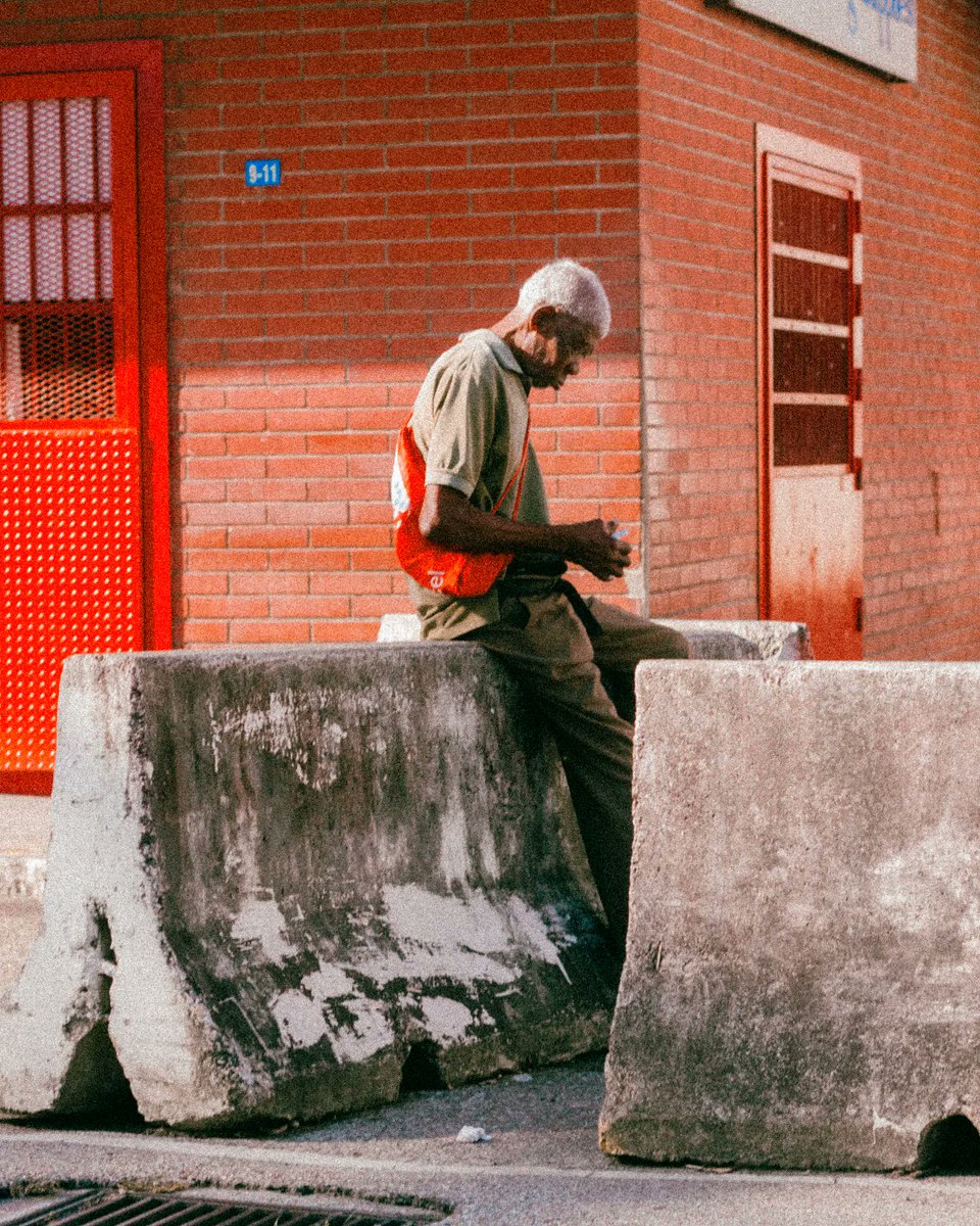 izthe1_'s tweet photo. Urban symphony, where dreams collide with concrete realities. Watch uh step ! 🇹🇹  📸 https://t.co/7hes9eWsyL
