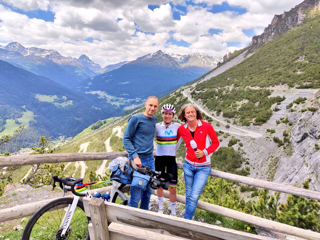 Was a pleasure to show @Han_Kock & Maurits my favorite place to prepare important goals and my 'home' @HotelInteralpen at Passo di Foscagno. We went to Gavia & Laghi di Cancano / Torri di Fraele. ❤️ Sunday summary on TV @NOS