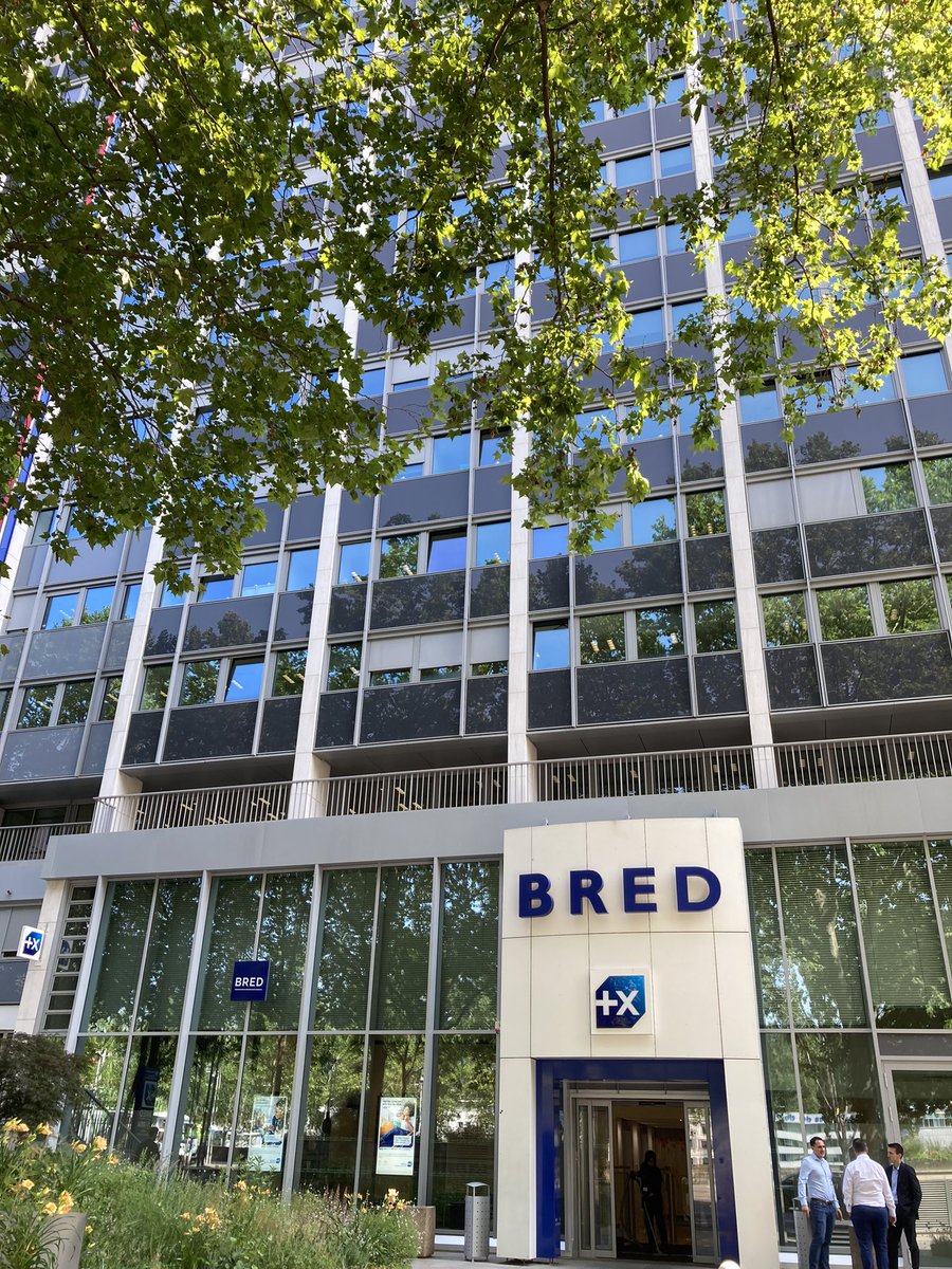 Hallo from Paris! The RTI/ELEC conference on “The internationalisation of the euro and the creation of the Union of Capital Markets in the EU” has started.