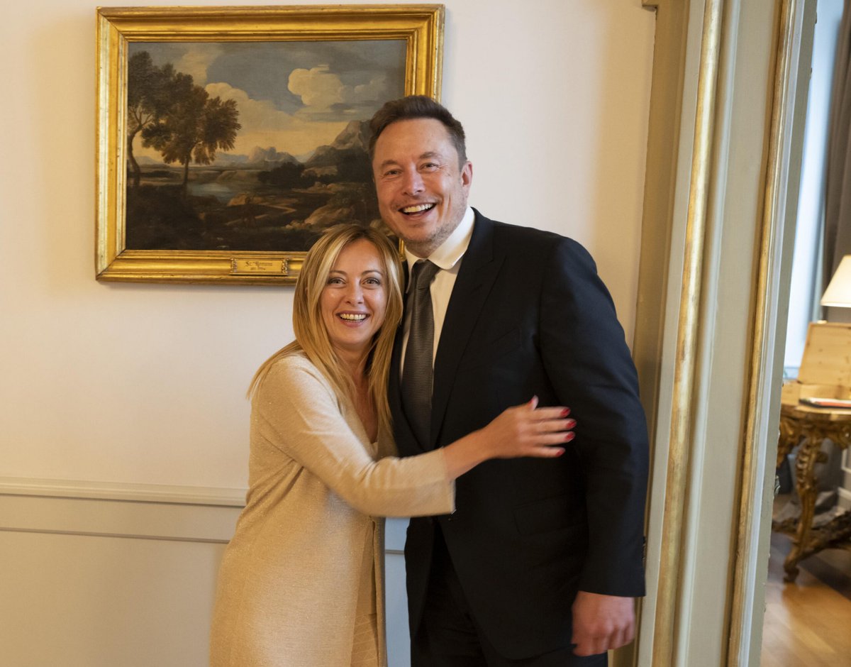 Elon Musk ha avuto una bambina tramite maternità surrogata ma casualmente quando sei ricco, etero e di destra a Giorgia Meloni della surrogata non importa più nulla.