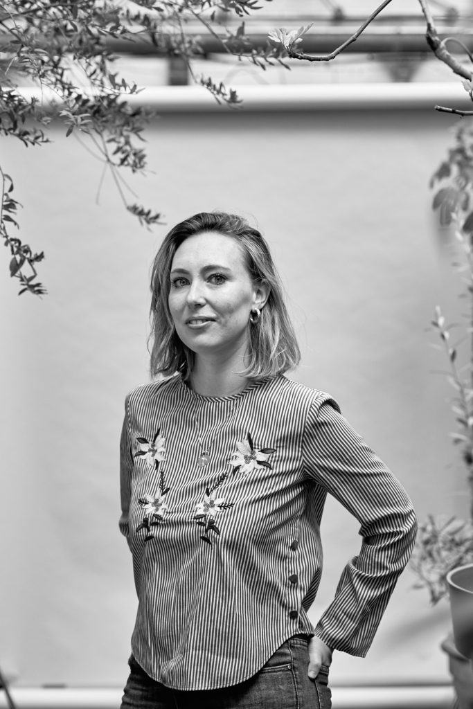 🙋‍♀️ Cette semaine découvrons le portrait d'Hermine Mauzé, dirigeante et fondatrice de Yunikon Production, un studio de création de contenus.

🔗 Lire le portrait complet : femmesdebretagne.fr/.../hermine-ma…

#Bretagne #entrepreneuriat #feminin #IlleEtVilaine