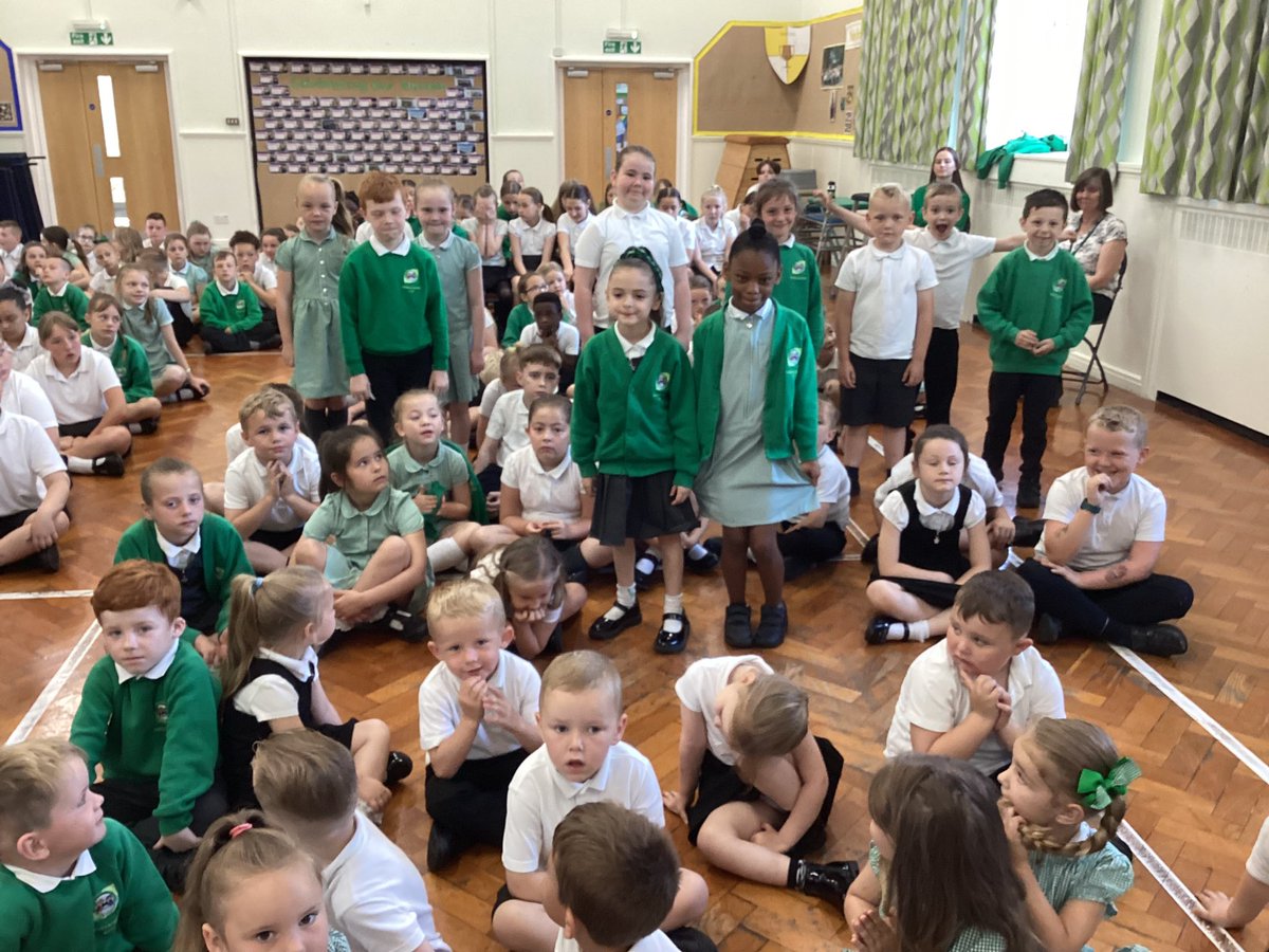 CaldiPrimary's tweet image. 🌟💚A huge congratulations to our 🌟 5 Star Learners 🌟 this week. You certainly have started our final half term in the most remarkable way! #pushingourlimits #proud @AETAcademies @CNicholson_Edu @MbroCouncil @vianclark 💚🌟