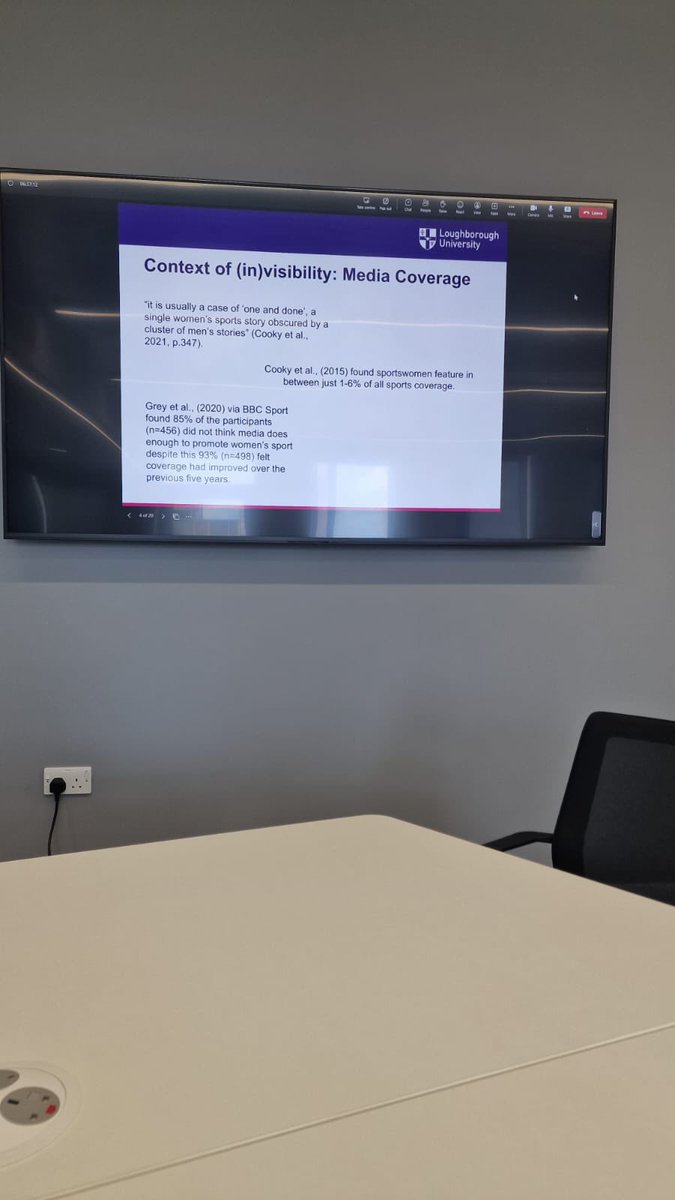 mcs_pgr's tweet photo. Women's Voices &amp; Media Representation Panel! 

@dorikh Social Media &amp; Transforming The Public's Attitude Towards Iranian Women's Status

@HannahJTR_ Exploring Elite Female Cricketers' Experiences of Media Visibility.

Ezgi Aral - News Media Representations of Rape https://t.co/ryQ45r4HO4