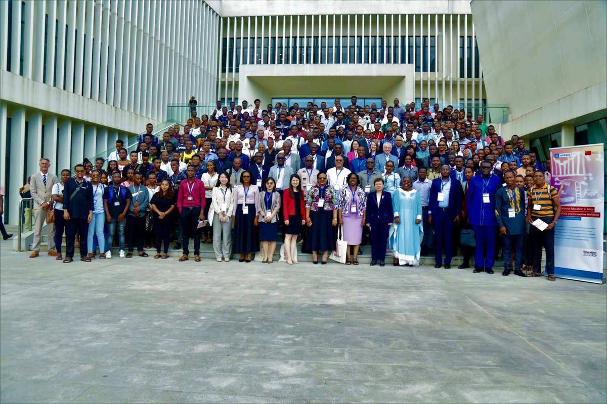 La réunion annuelle 2023 de gestion du projet CFIT III s’est tenue du 12 au 14 juin à #DarEsSalaam.

Cette rencontre avait pour objectif de renforcer l’engagement des parties prenantes dans la conception d’initiatives efficaces pour l’amélioration des compétences des jeunes.