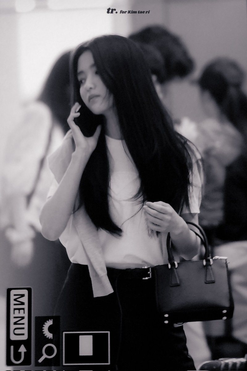 230616 pre. 🖤

#태리 #김태리 #TAERI #KIMTAERI