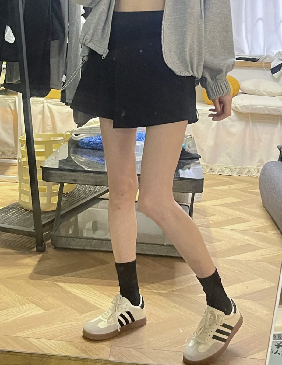 etudiet's tweet photo. 168cm &amp; 42kg https://t.co/B6rCDf0RYK