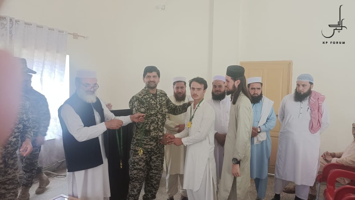 KPForum88's tweet photo. #PakistanArmy organized #Jandool Youth Convention in #Samarbagh, bringing together students and teachers from various schools and madaris. The event aimed to empower youth, promote unity, and strengthen national pride.
#KhyberPakhtunkhwa
1/2 https://t.co/OyBdBHcSRq