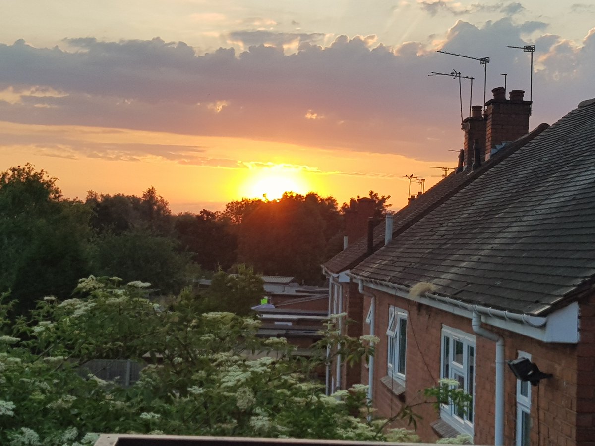 nuneatonmems's tweet photo. Few for @Jacksweatherch1 Up and out before the cock had crowed today - lovely morning #Stockingford #Nuneaton https://t.co/fRBKK5nZeR