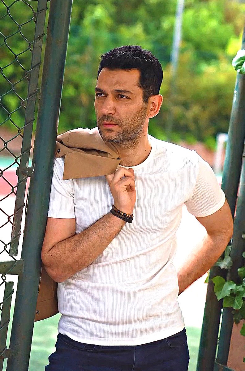 fidelelouros's tweet photo. #instyletürkiye #instylemen #süvari #MuratYıldırım https://t.co/KaNbkMNDKd