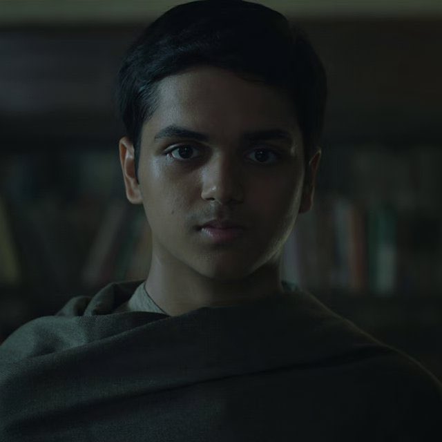 tahaactually's tweet photo. First year                         last year
of college                        of college https://t.co/JiWpXntLgQ