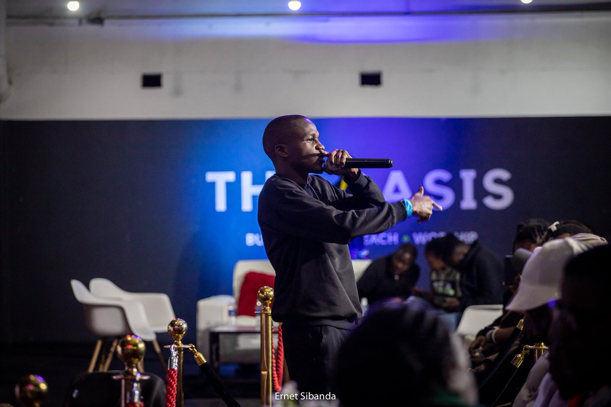 Msizkay's tweet photo. Big #shoutout and thank you to @mawizaonline for the support on the #IndluKaMrapper Campaign Concert 🏠🎤🎵🙏🏽
#StayilaStayilaStayila 
#LastNamba https://t.co/OAD9DH1gIl