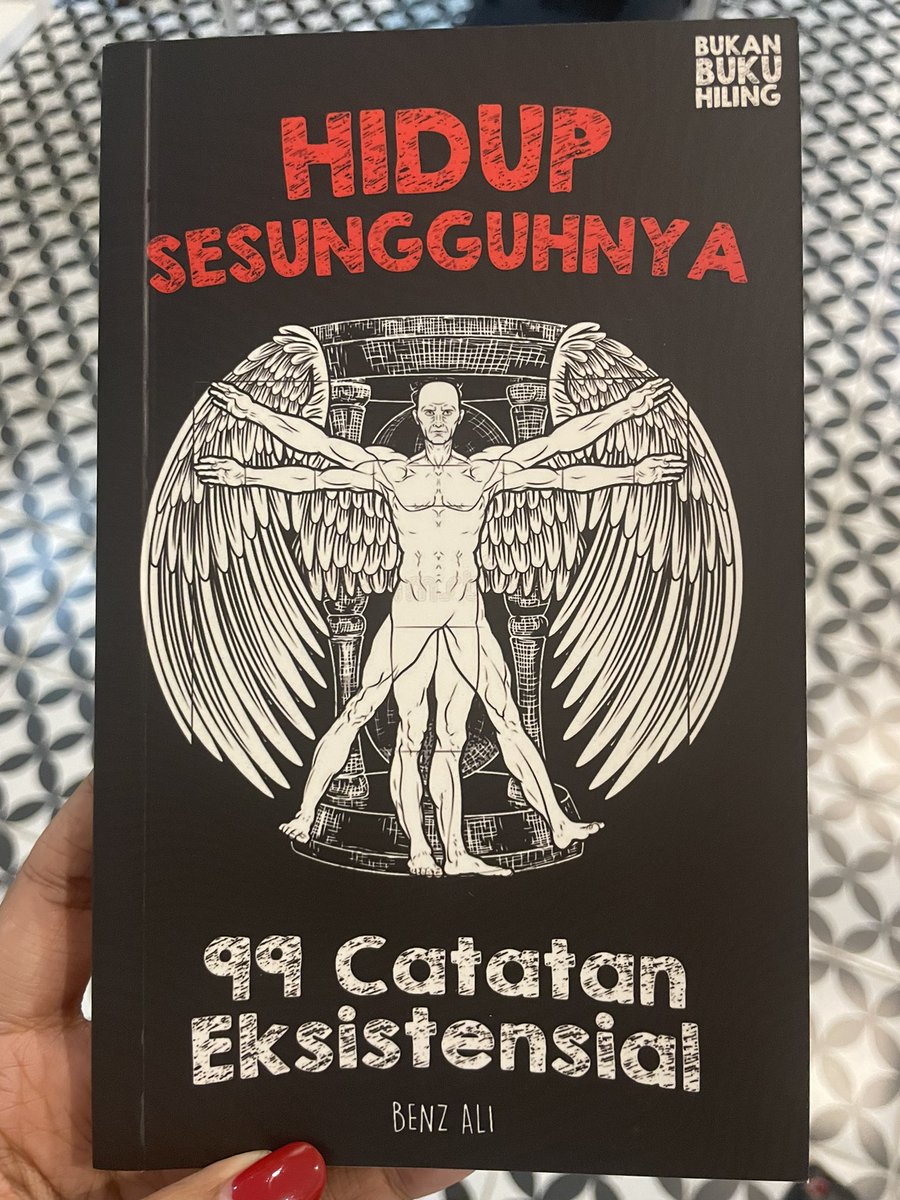 I very rarely can read books in BM, I can safely say, this is the first one I thoroughly enjoyed and can resonate with. If you have met Benz, you can’t help but hear his voice as you read it. It’s like a friend, this book, made me wonder, laugh and ponder. <a href="/TokoBukuRakyat/">TokoBukuRakyat</a>