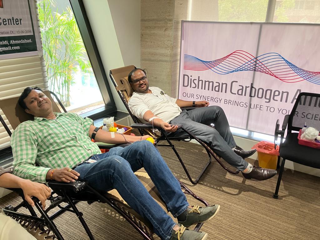 imdcal's tweet photo. Our #people united for a good cause once again. This time it was the for the #observation of the #WorldBloodDonorDay.
Dishman Carbogen Amcis Ltd organised a blood donation drive wherein #employees participated with the collective belief and enthusiasm to to #dogoodtogether. https://t.co/A3dX49p73P