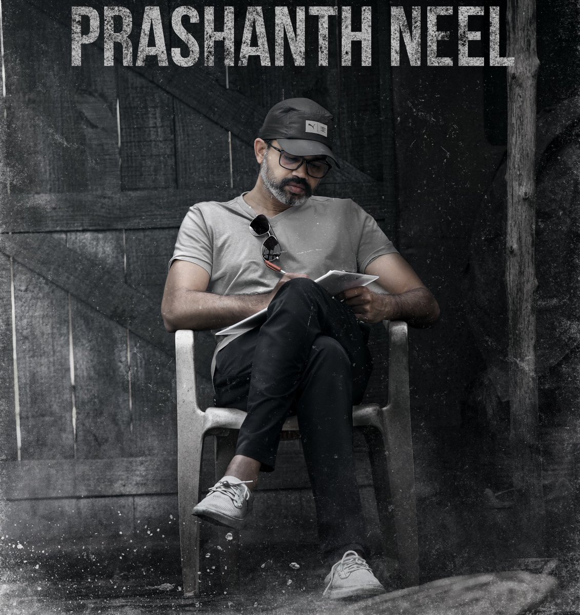 People Once Again Felt His Worth 🤌

No VFX
No Cringy Scenes
No Useless Shots
Pure Story Telling 

Prashanth Neel - The Director ❤️

#PrashanthNeel