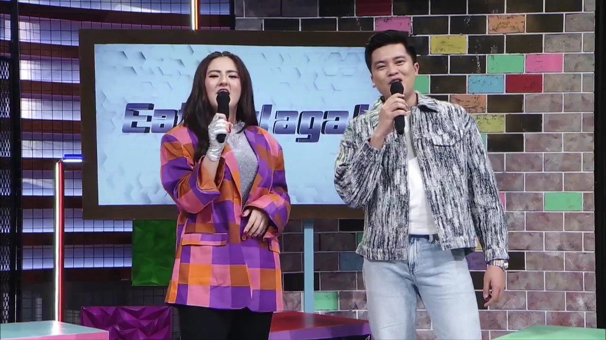 cassy_updates's tweet photo. Napakakulay ng suot ni Cassandra
Love it
EBFriYayWith CASSY
#CassyLegaspi
#EBFunDay
#EatBulagaNa
#EatBulaga
#EB https://t.co/N4aaCEFWeI