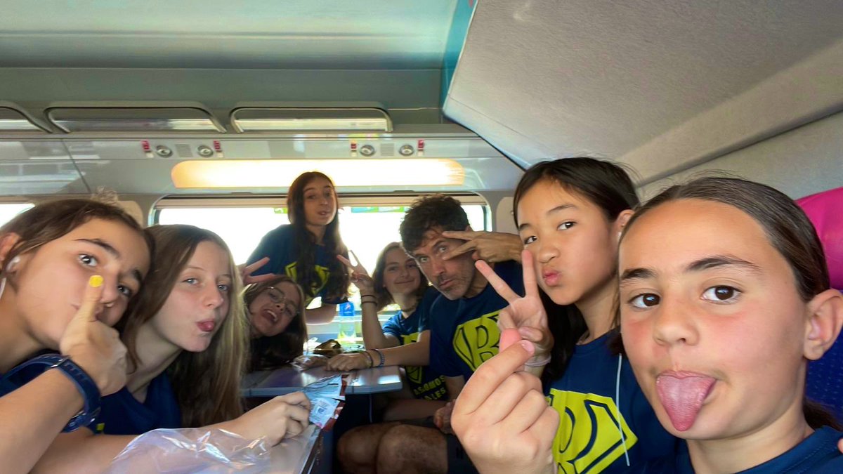 cnboadilla's tweet photo. #WP #CEAF23
Hoy viernes doble sesión para nuestro #equipo en la #fasedegrupos del Camp España Alevín Femenino @RFEN_Oficial organizado por @waterpoloelche
🤽‍♀️🇪🇸
Grupo D
15:00 🆚@CNLas_Palmas
20:00 🆚@wpterrassa
¡Mucha suerte #peques!
#vaminichiquis
#competid
#disfrutad https://t.co/oWQUm5dySF