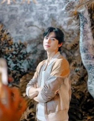 aniaroha_'s tweet photo. I need this in good definition 😭😭☝🏻

#CHAEUNWOO #차은우 https://t.co/INANBlXvE2