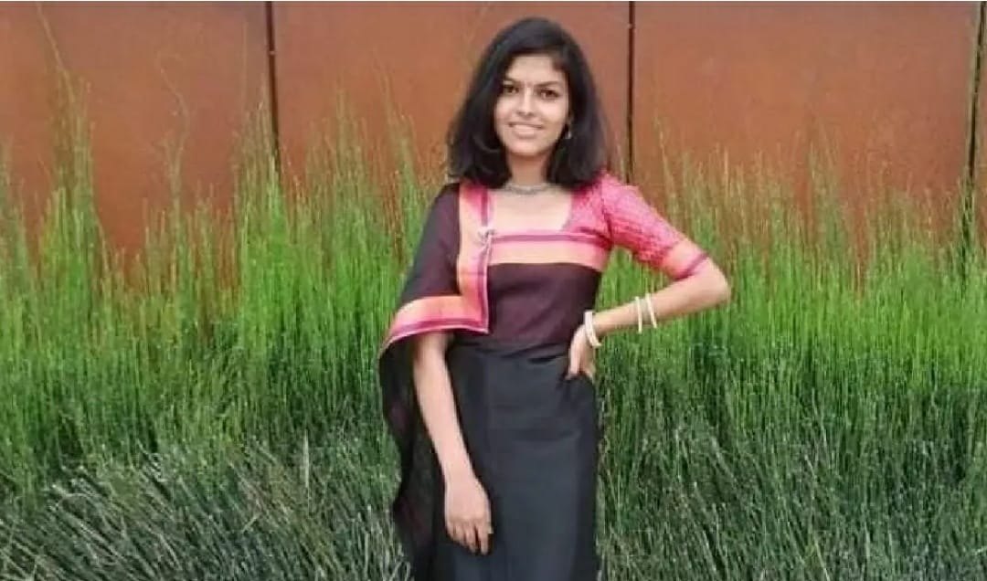 ians_india's tweet image. #Karnataka: A college student died in a scooter-bike collision in #Kushalnagar town of the district on Friday.

According to police, Bhavana, a student of Field Marshal K. M. Cariappa college, was travelling on a scooter with her friend near Coorg Cineplex when they were hit by