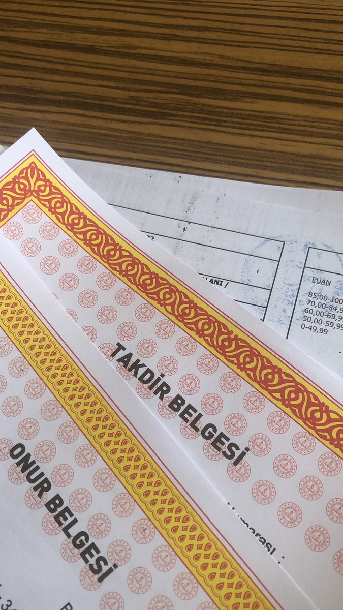 Çok duygusalım 😞😞 #karne