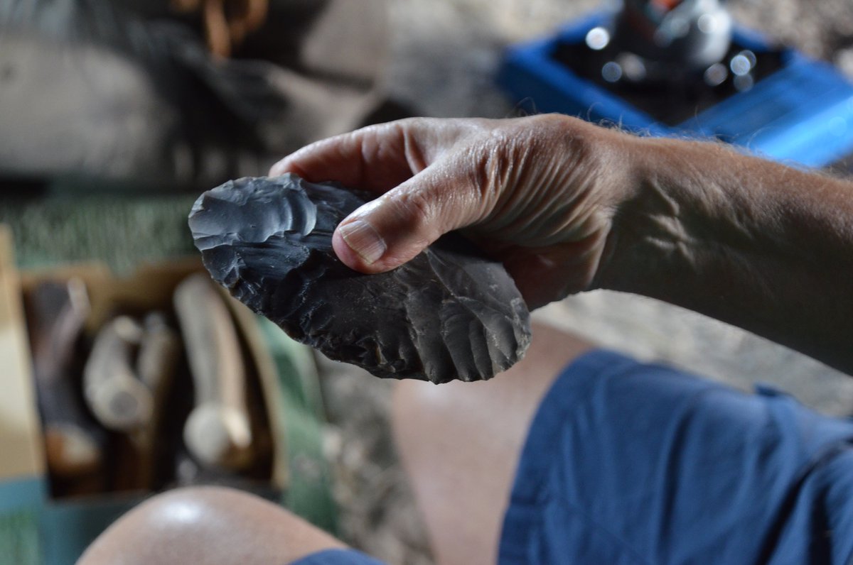 We will soon be returning to <a href="/butserfarm/">Butser Ancient Farm</a>  for our knapping weekend with expert Karl Lee <a href="/PrimitiveTechUK/">Karl Lee</a> 🙌 We still have spaces available on both days. 

Please book online via our website and your member login page
lithics.org/events/butserk…

#Lithics #Knapping #FlintsFriday