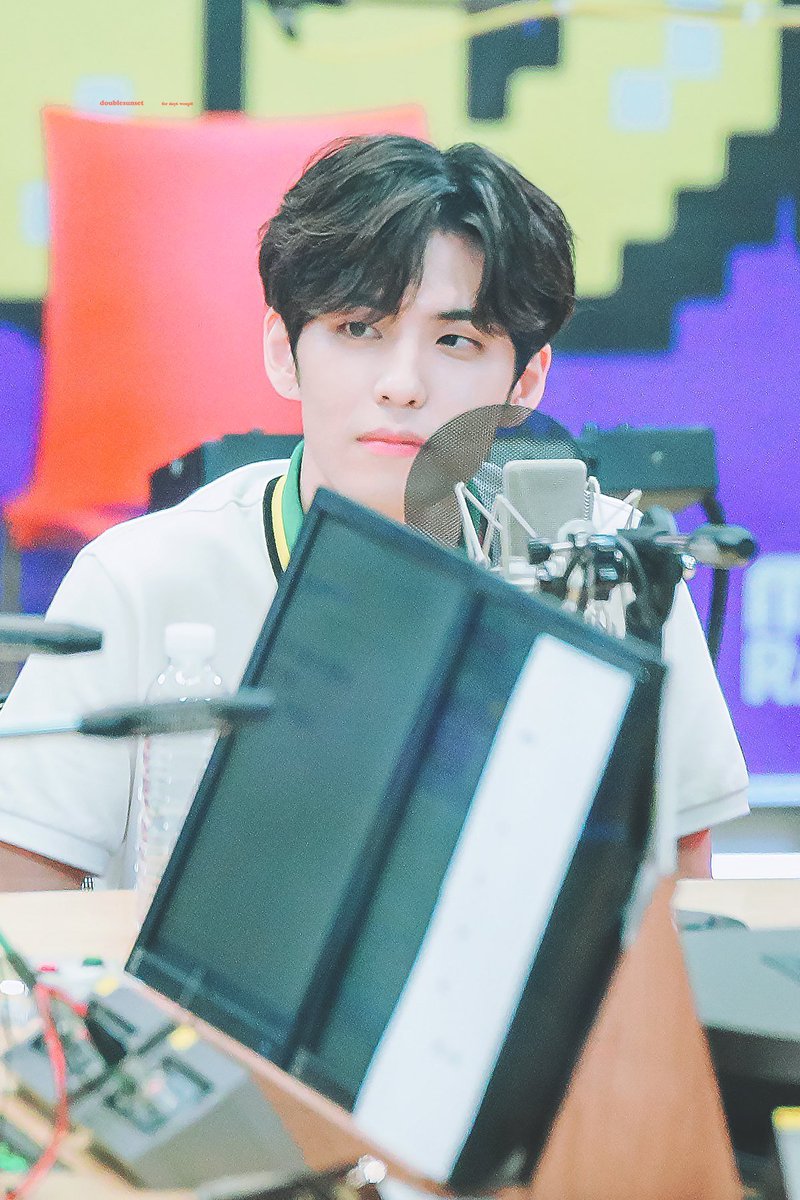 wonpilhourly's tweet photo. https://t.co/U4DxnYMjNe