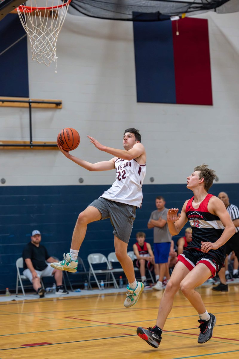 MontesanoHoops's tweet photo. Your Bulldogs were back at it again tonight, working hard and making gains. #DogsInTheGym #AlwaysHooping
Thanks to Forest W. Worgum Photography for coming to our game tonight and taking some great action shots! https://t.co/XzI9zfshZi