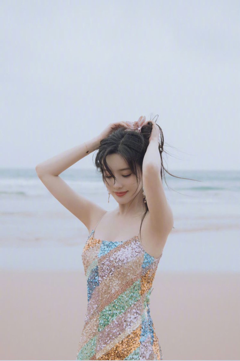 dramapotatoe's tweet photo. #MengZiyi shares new snaps

More - https://t.co/ZpfpFq9LWy https://t.co/Z1eNdkZQ7R