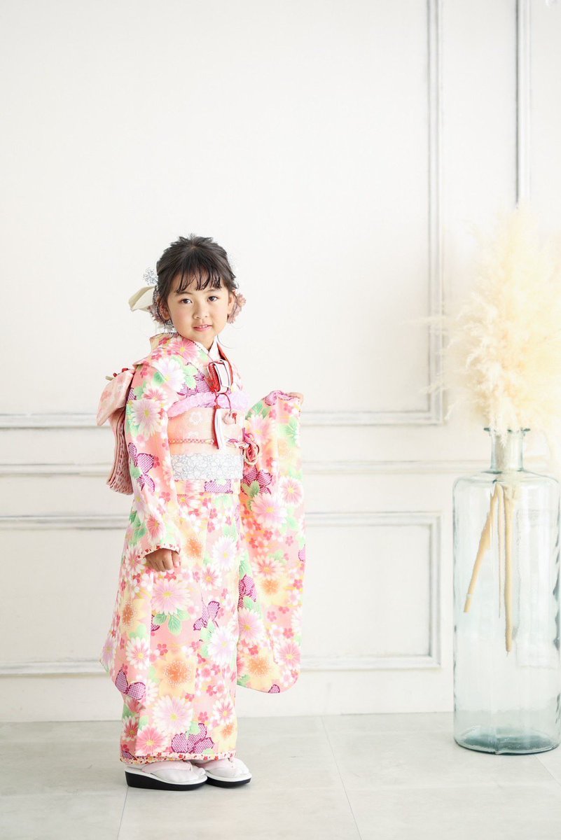 0301Ofkyuma's tweet image. 七五三撮影✨
#スタジオチャット #studiochat #フォトスタジオ #伊丹 #宝塚 #川西 #伊丹ママ #宝塚ママ #川西ママ #七五三 #七五三撮影 #七五三モデル #7歳女の子 #6歳女の子 #小学1年 #子供のいる暮らし #キッズモデル #キッズモデル撮影 #キッズモデル募集 #といろちゃん #十彩ちゃん