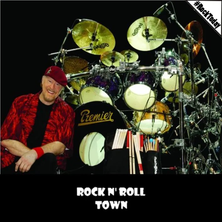 RockNRollTown's tweet photo. #RockToday
📅 16/6/1954 📅
Γεννιέται ο @doaneperrymusic 🥁, drummer των @jethrotull 🤘🏻.
#RnRT #Towners #DoanePerry #JethroTull #Drummer #HappyBirthday #HappyBirthdayDoanePerry #JethroTullFans #ProgressiveRock #Music #MusicHistory #TodayInRock #TodayInMetal #TodayInMusic https://t.co/2pp4fhBOkN