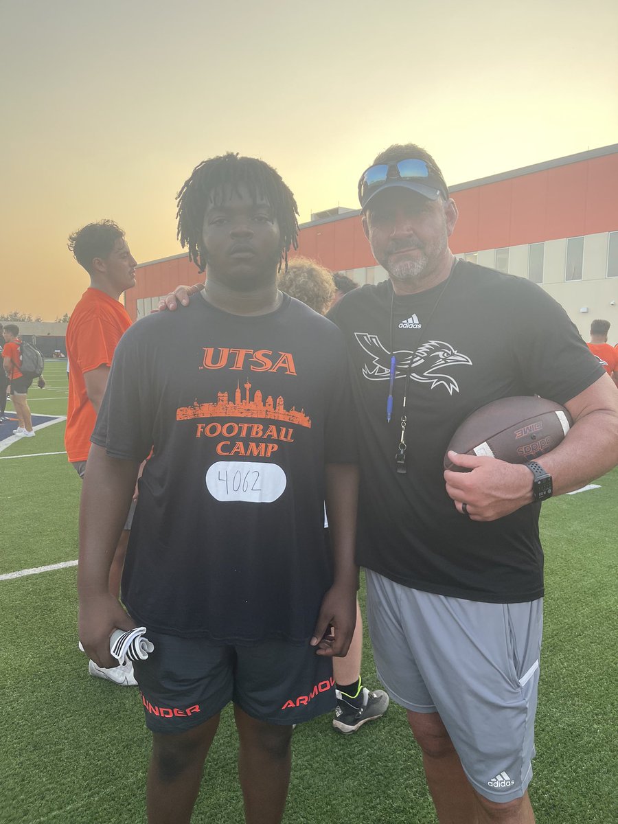 KareemEdmon's tweet photo. Had a great time at @UTSAFTBL  learned a lot from @KurtTraylor thank you for the great experience https://t.co/Nwuc2FIecq